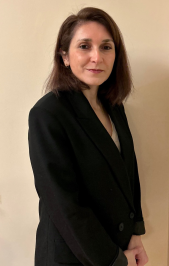 Ozge Baykara Sari